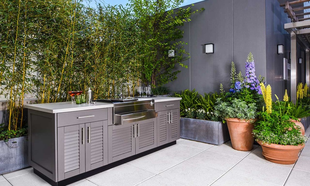 Should You Build an Outdoor Kitchen Considering the UK Climate?